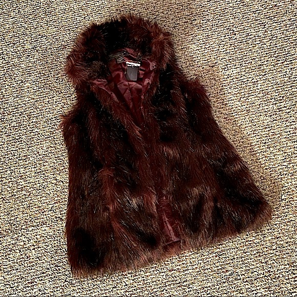 SUZY SHIER (NWT) • Faux-Fur Vest • Size Medium • Silk-Lined Maroon + Black Fur - Picture 8 of 12